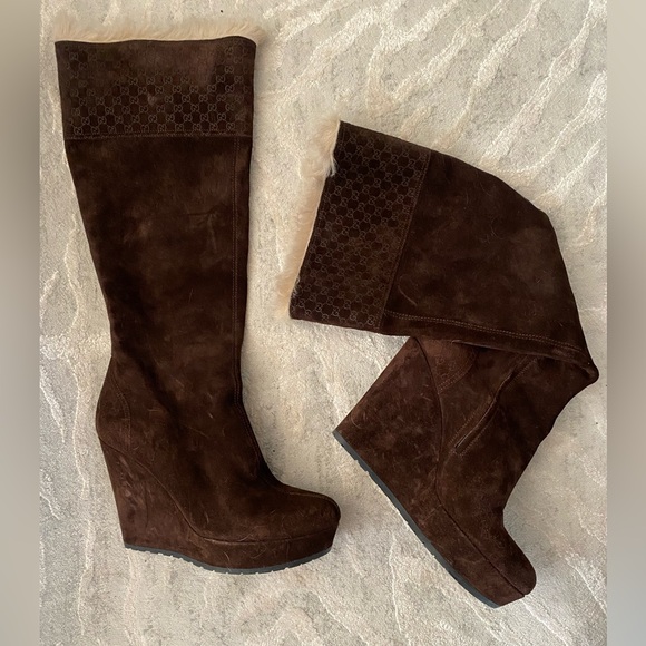 GUCCI 👢 boots with fur accents size 7 wedge heel with Gucci logo GG embossed - Picture 1 of 15